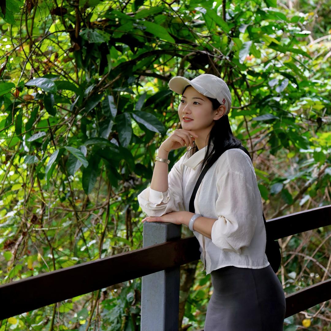 天水俏三岁美妆集合店