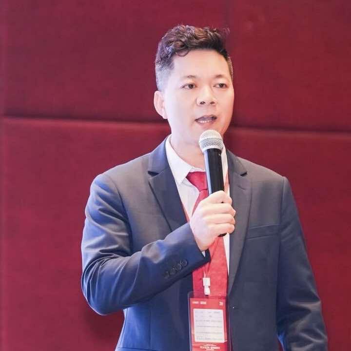 深圳大自然地板刘哥
