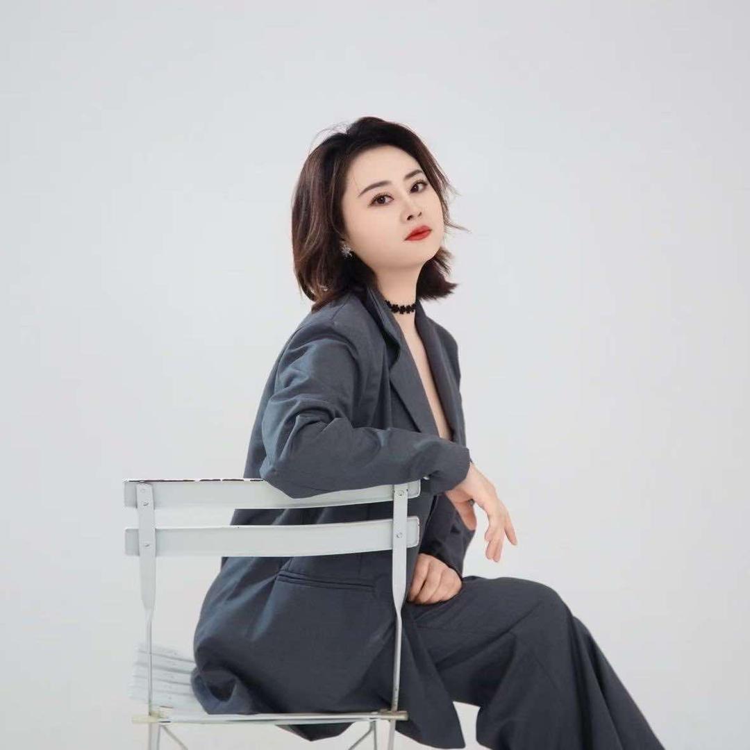 初颜调肤师姚姚