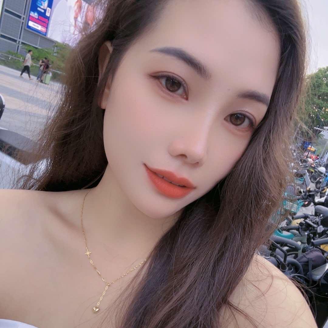 “柚子美甲美睫