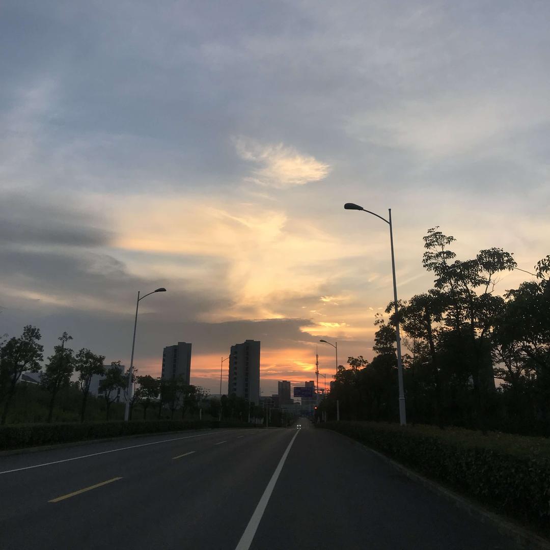 莉鞑好货搜罗直播号