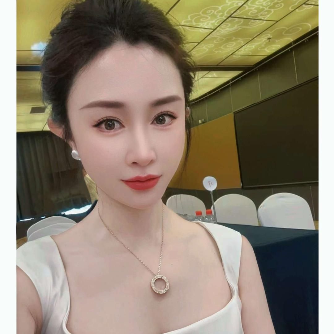 爱不释手美肌中心