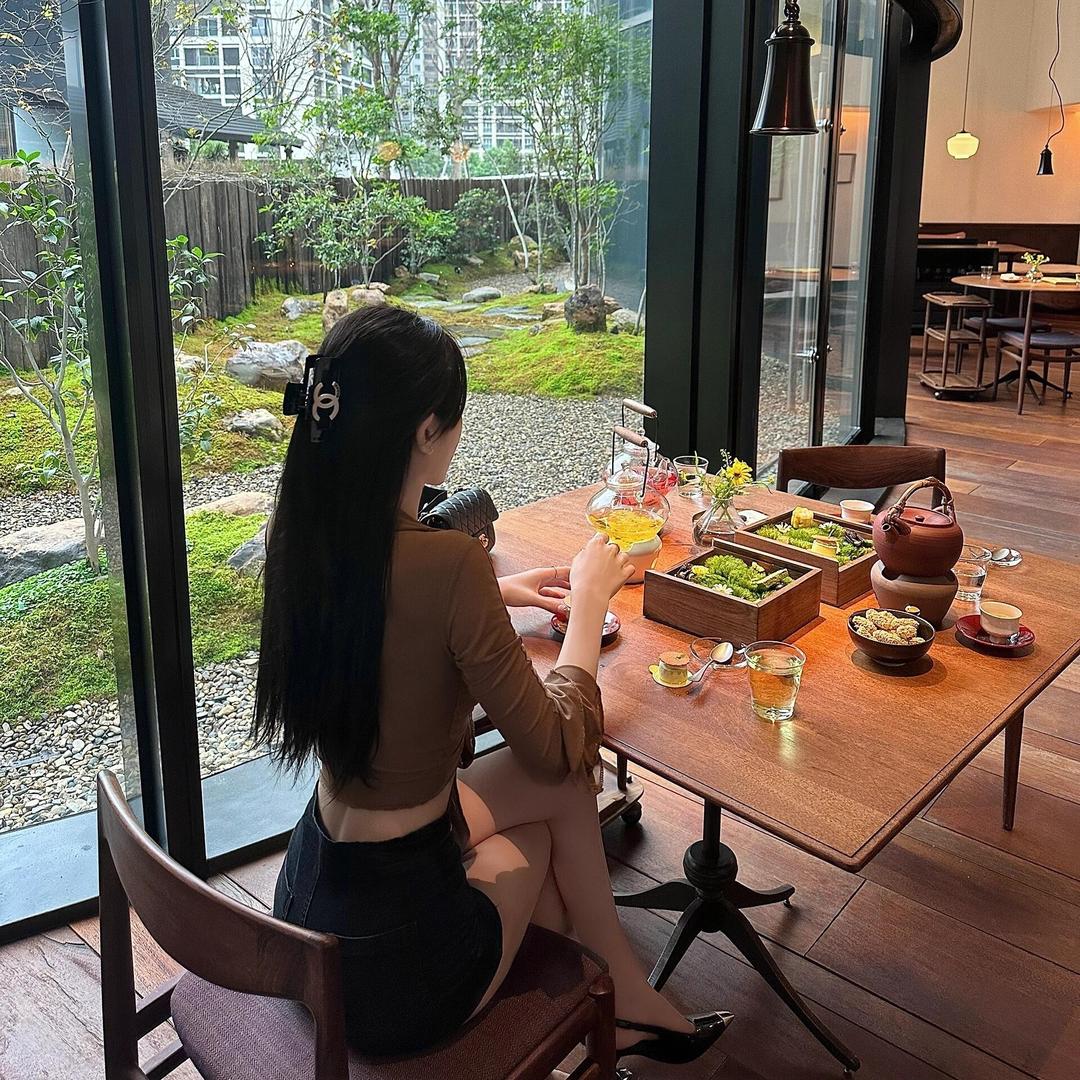 春言茶馆直播号