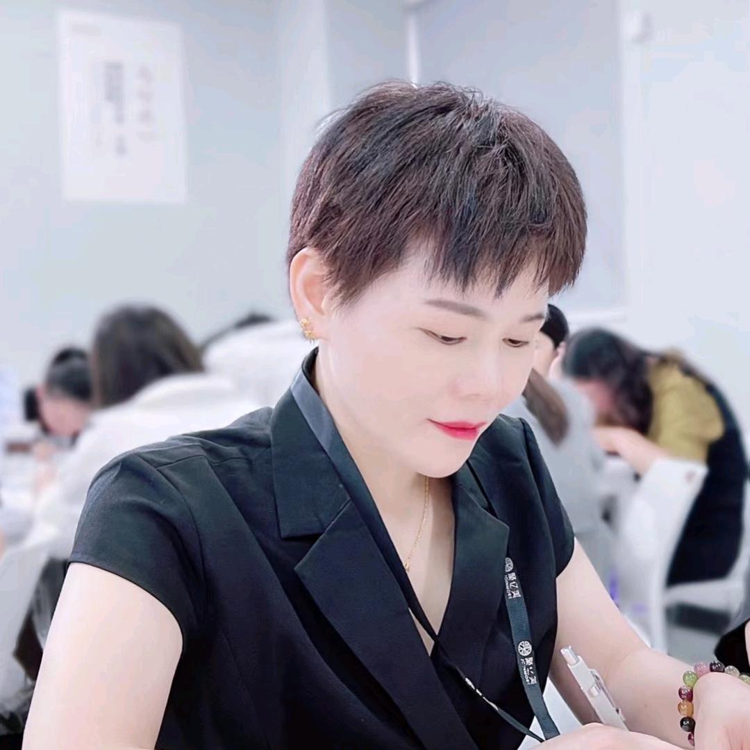 贰久研也古法推拿馆