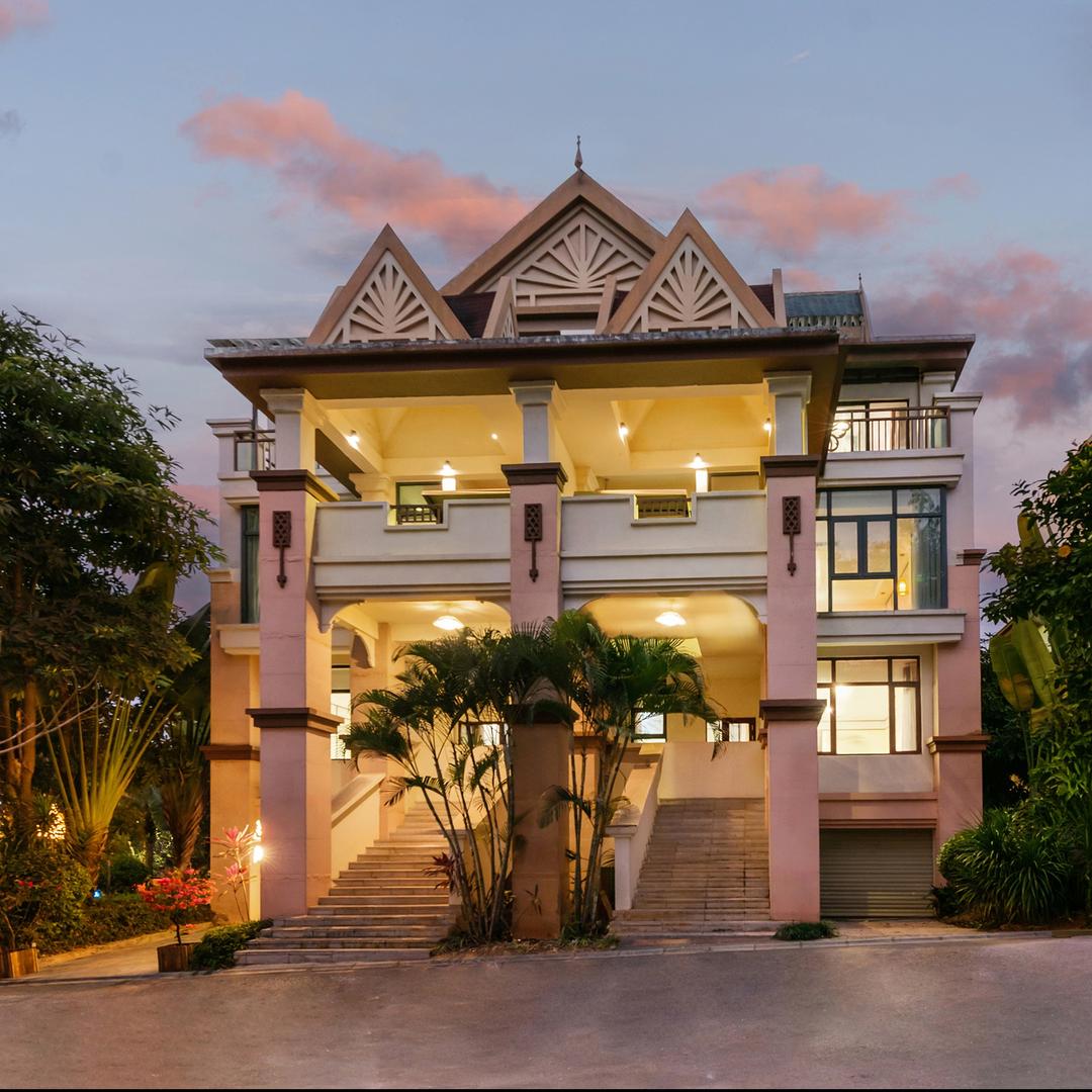 版纳旅居别墅小高