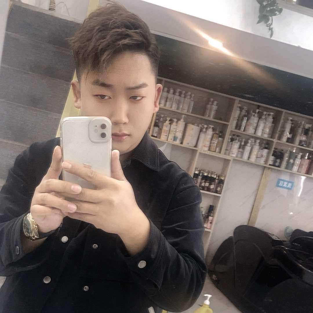 邱先森理发店