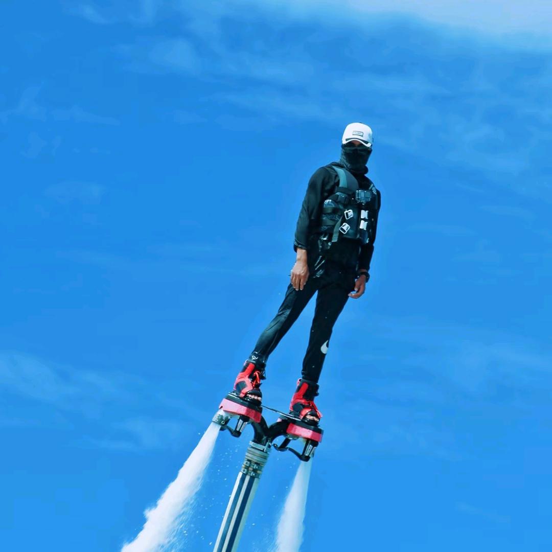 蓝鳍·水上游乐