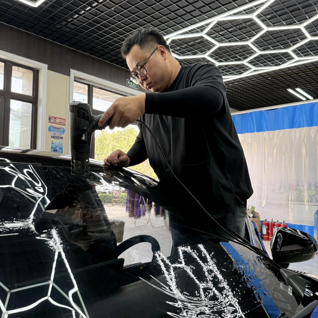 胖子修车新和鸿鑫汽车