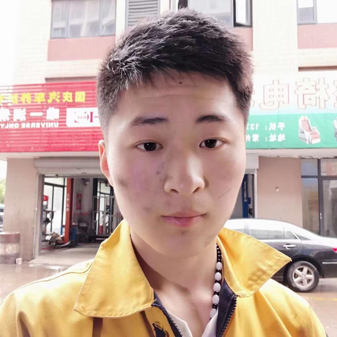 在常州做汽修的阿勇