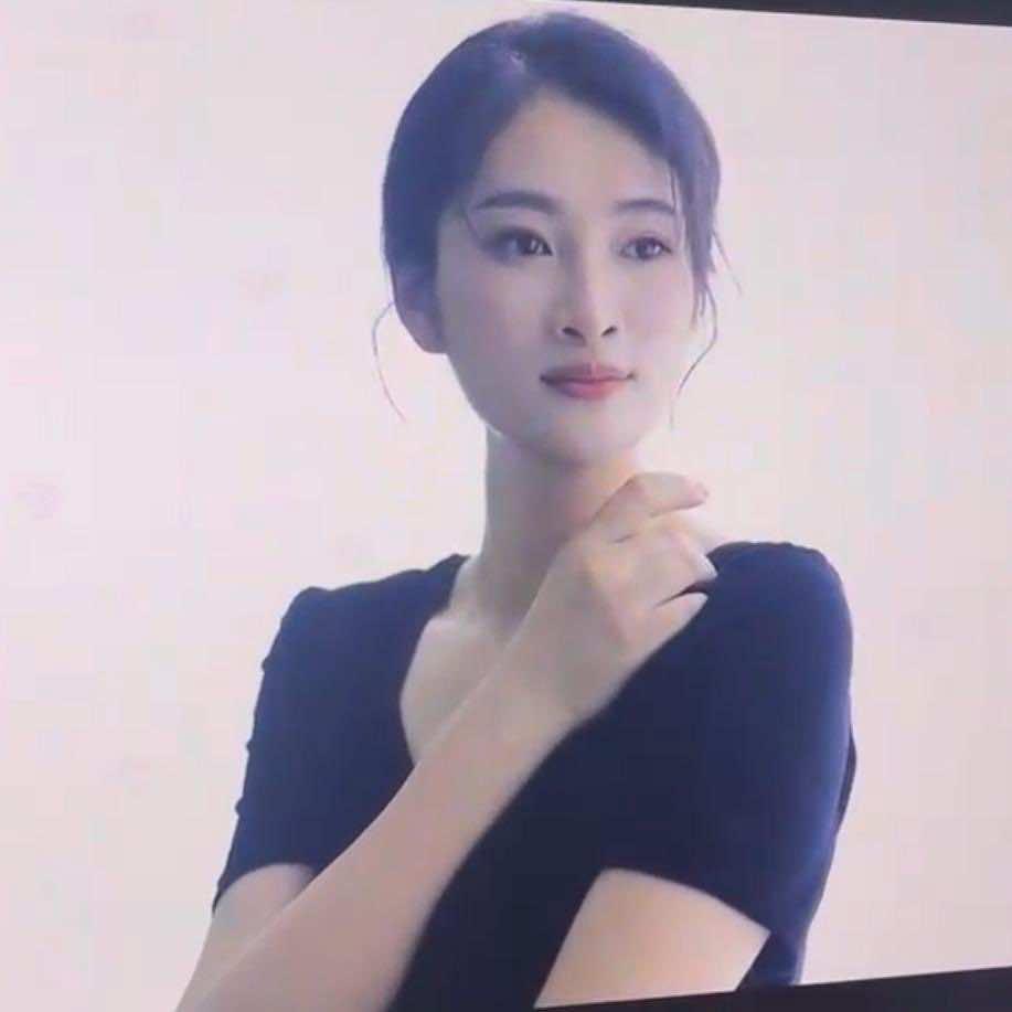 白马街遇见美甲