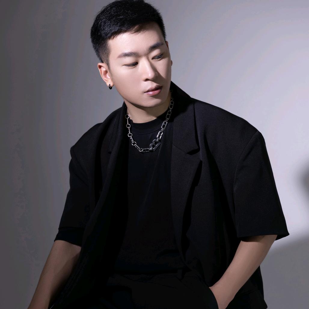 昆明GJ男士发型设计 龚剑