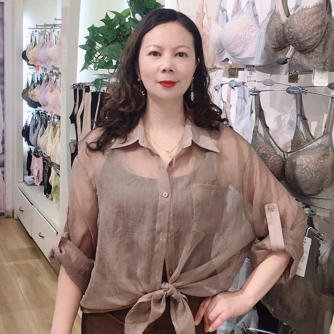 魅力之城西维娅蚕丝内衣