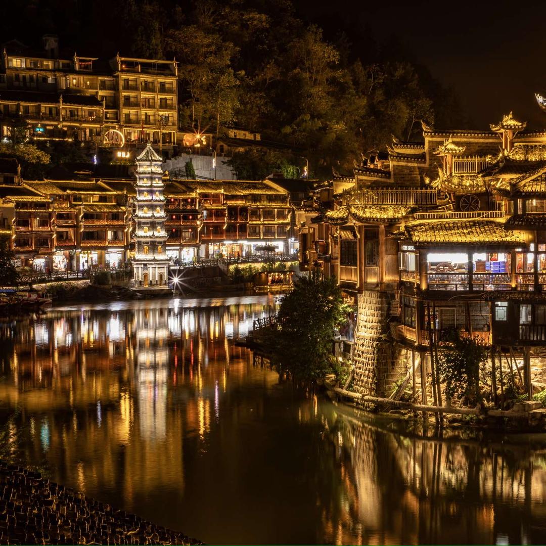 美途旅拍（凤凰古城）