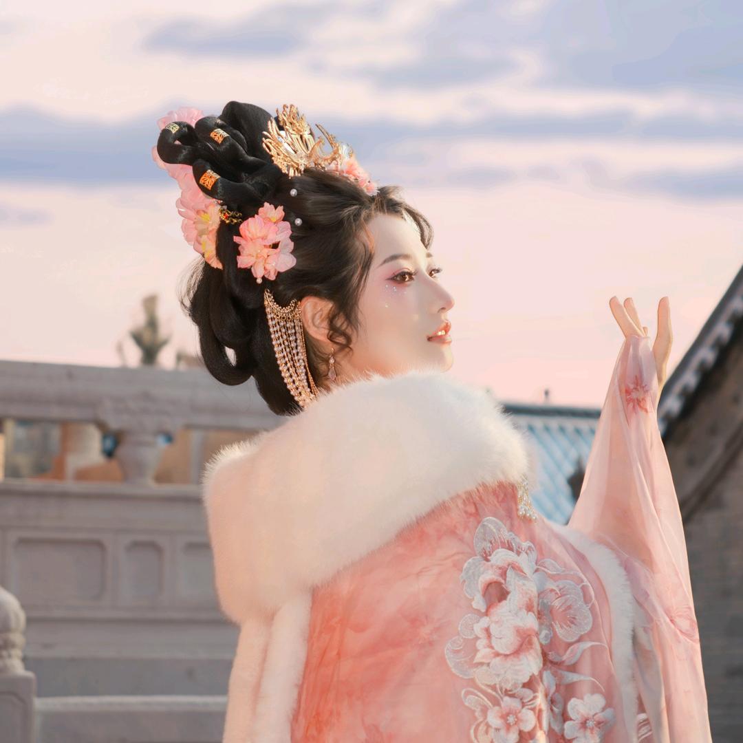 倾城色汉服体验馆官方号