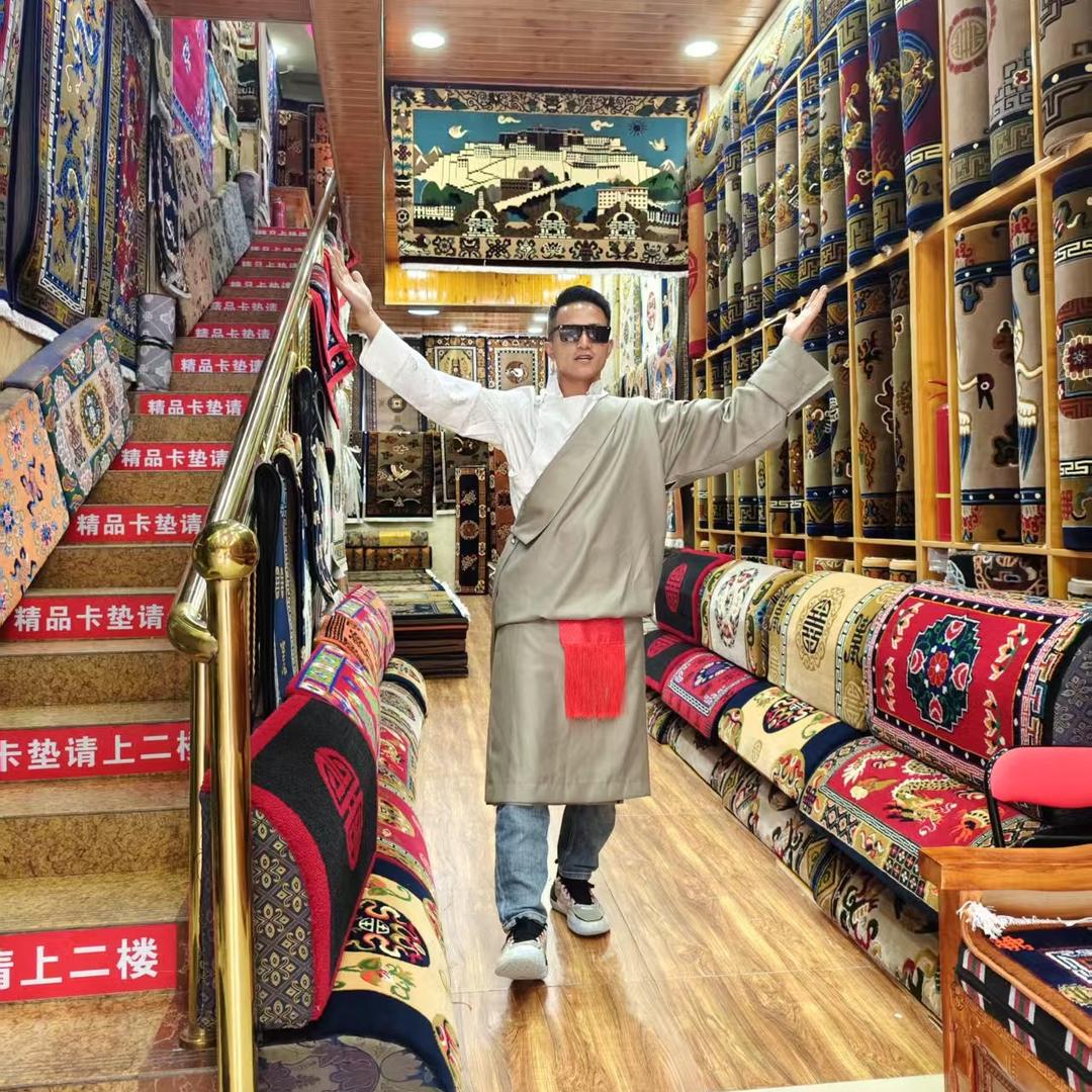 桑株孜天佑地毯坊