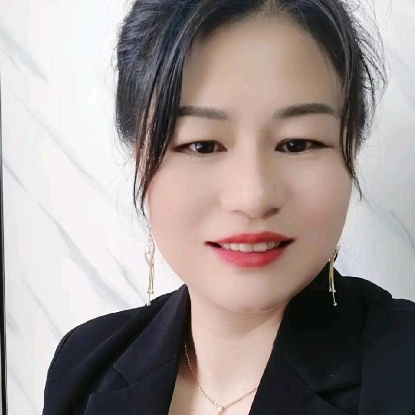 赣州天马线条灯饰曾姐