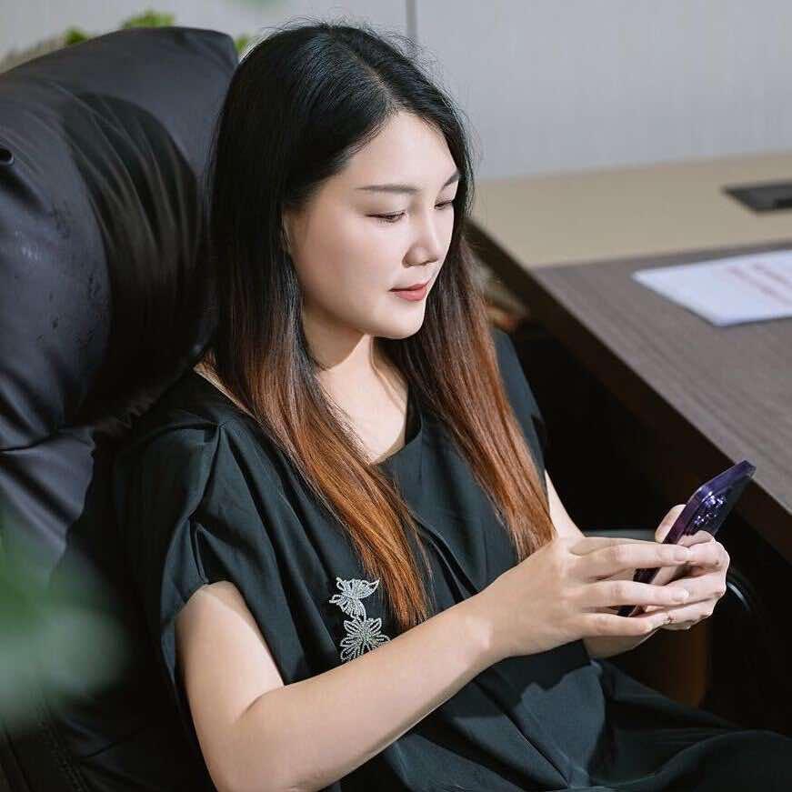 新雅街雪半夏美容廖总
