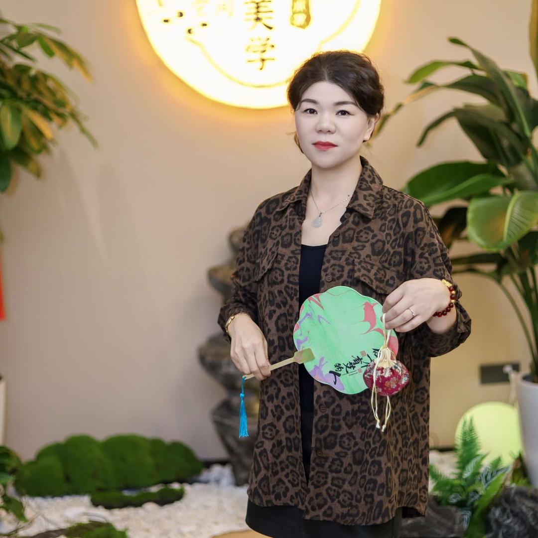 艾小万美容养生(梅城镇店)专用号