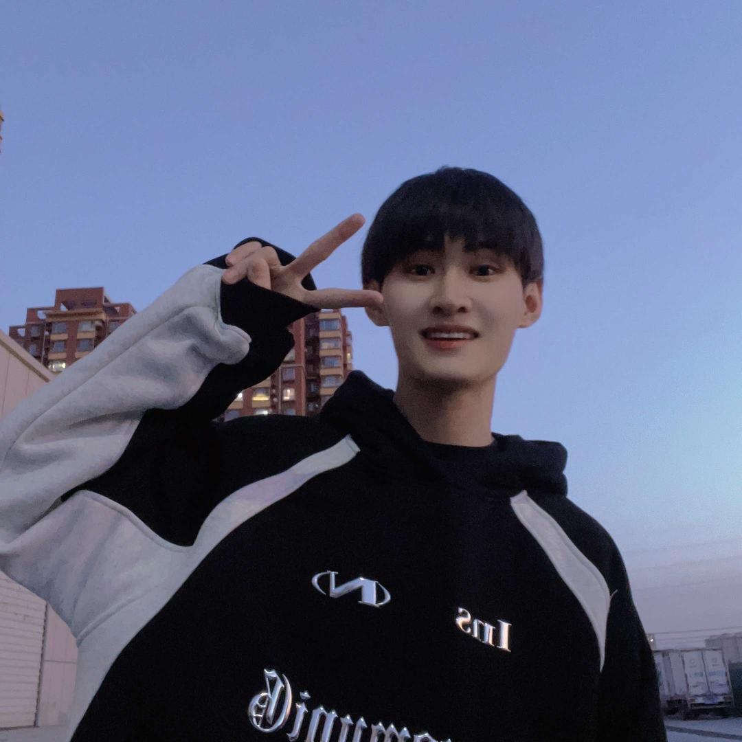 七篓零食 快乐杨