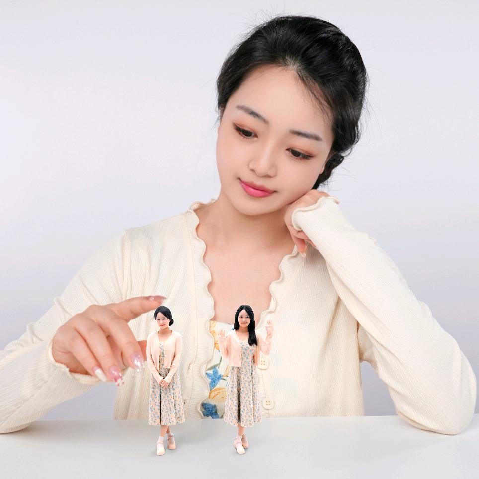 仪征市浩蓝文化（人像模型）工作室