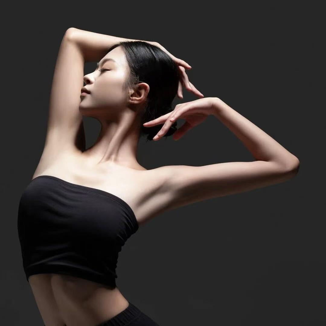 胡小腰形体礼仪女子学堂官方号