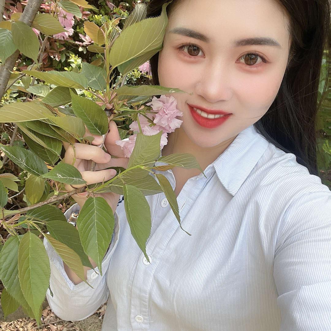 小玉沐足