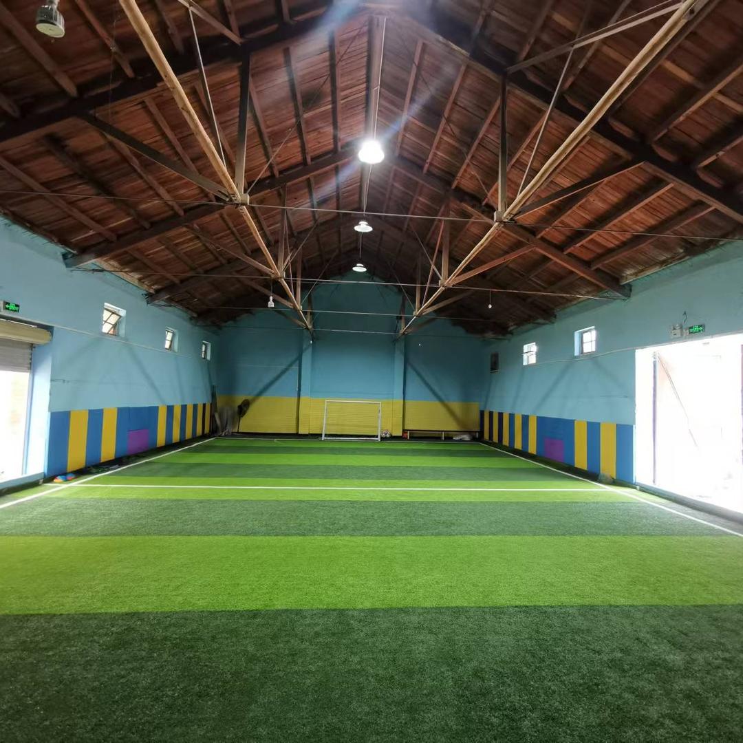 绿茵体育足球篮球馆官方号