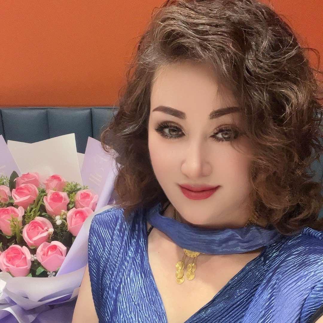 叶城彩拉娜