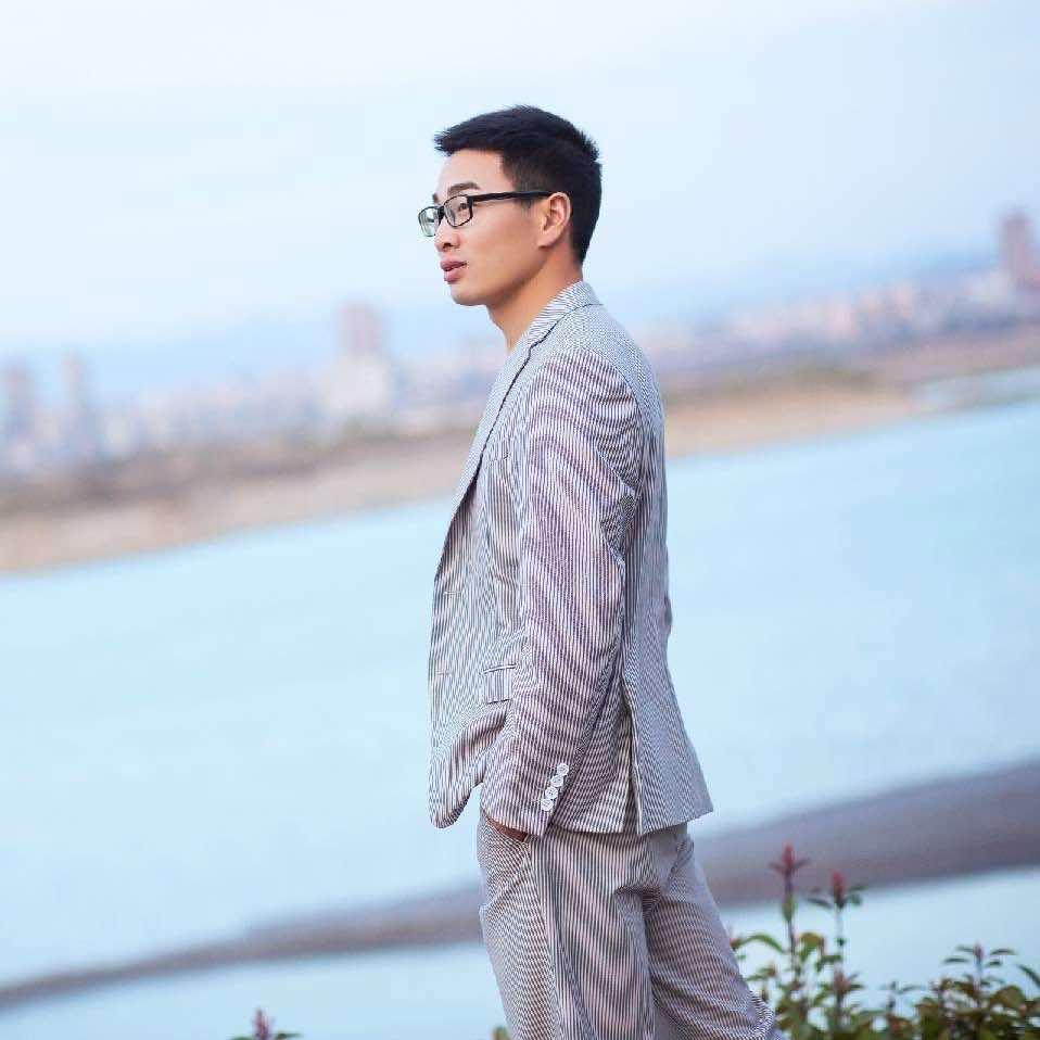 黄鹏汽车美容贴膜工作室