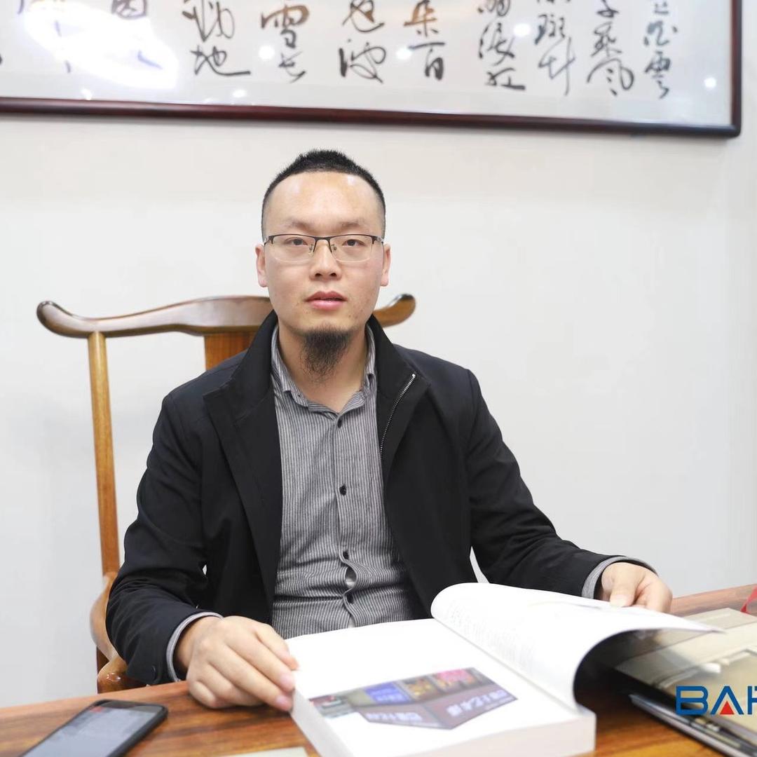 黑茶发哥