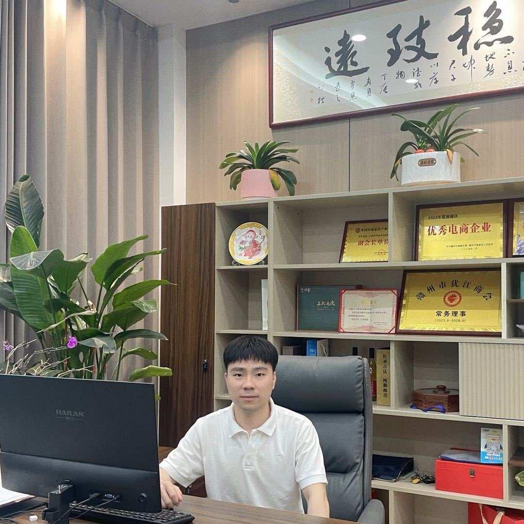 致远传媒-黄老师