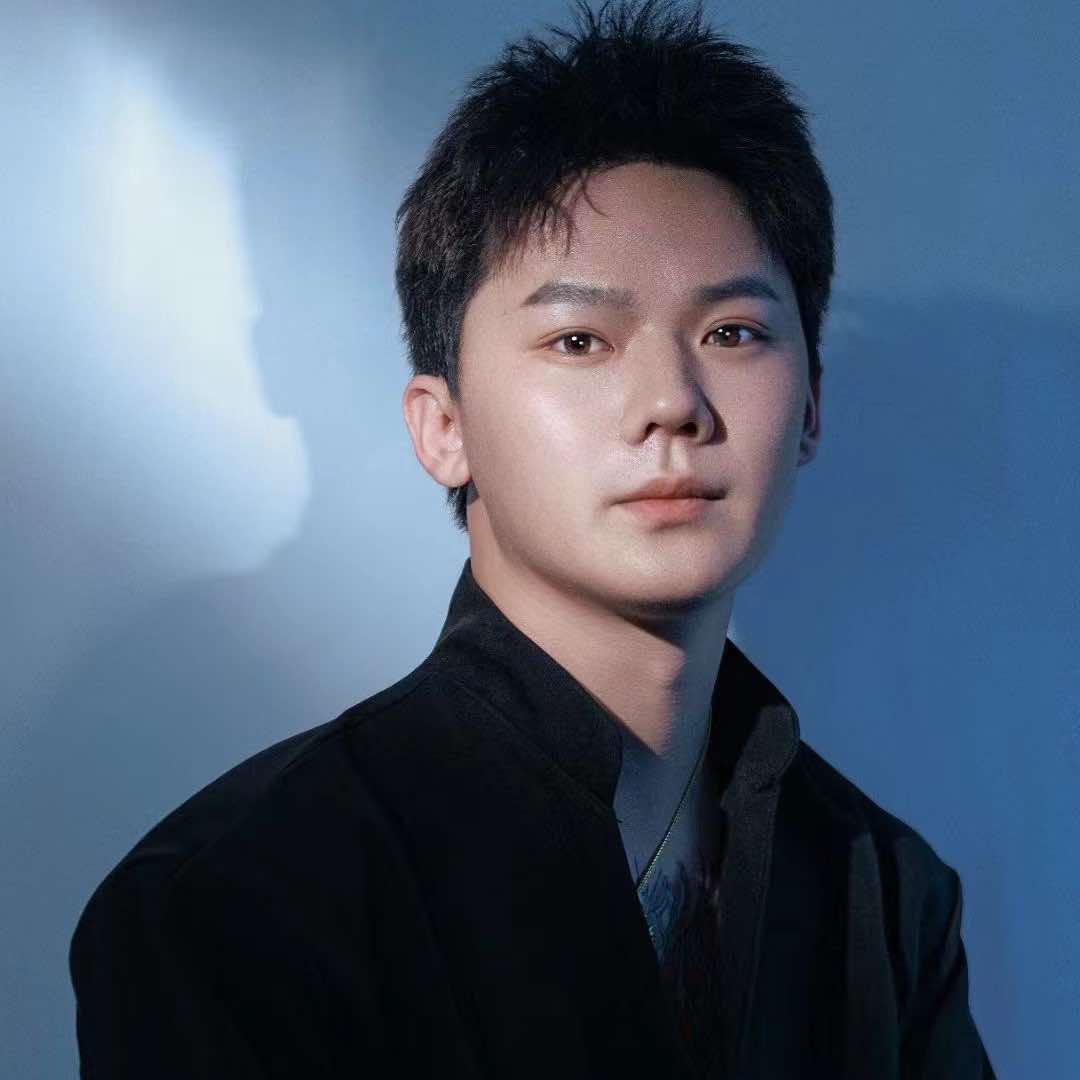阿鑫短发创作