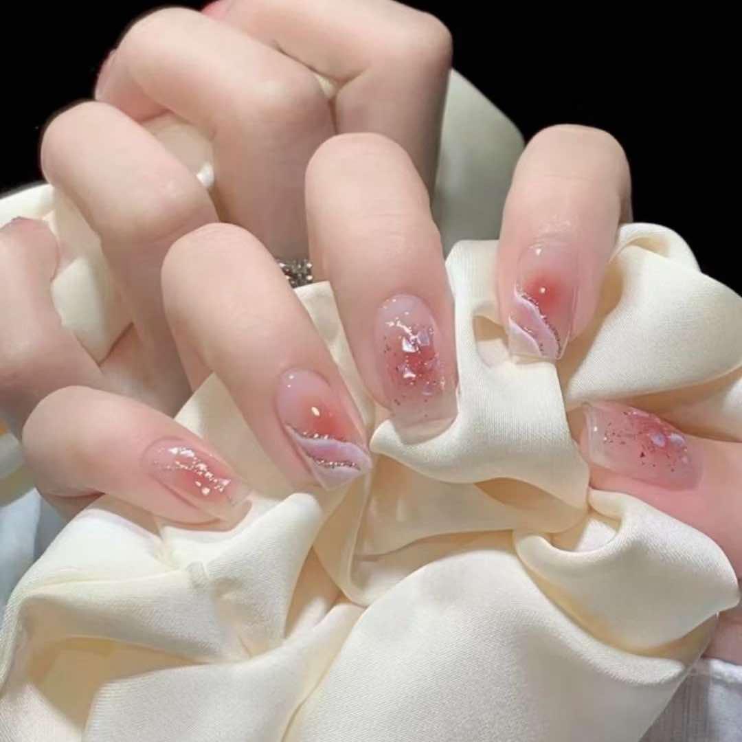 襄城县叶梦珠美容美甲店