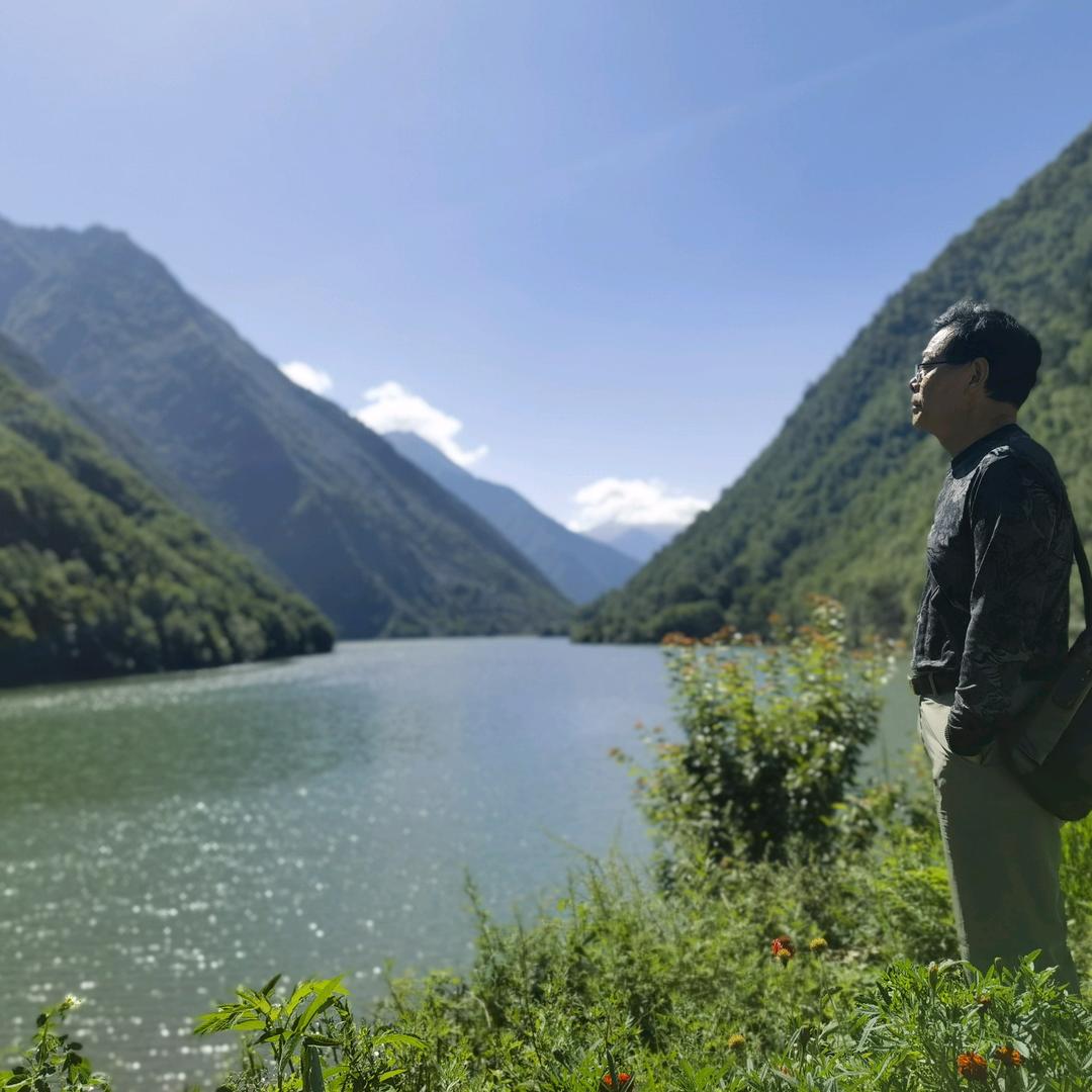 日月中心（手机摄影）