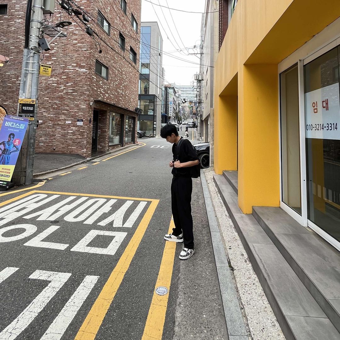 孟寒在剪发