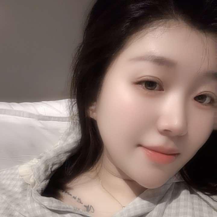 汨罗以纯小凤