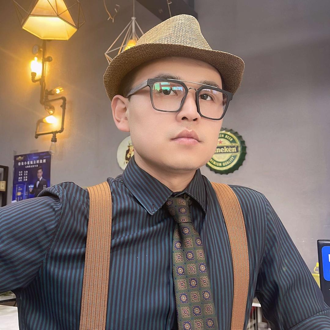 胶州减龄发型设计—杰森老师