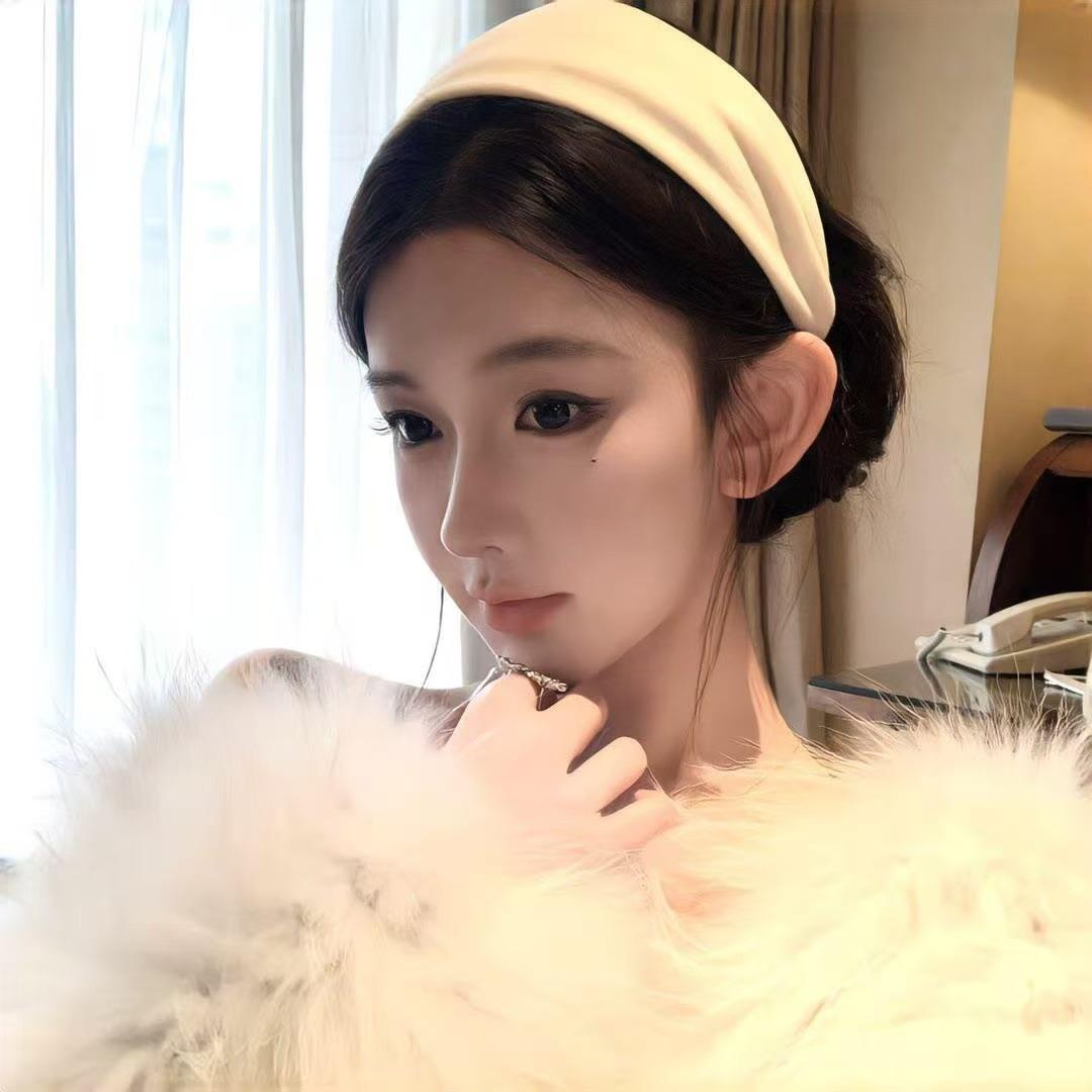 莉莉广州友坚商贸有限公司