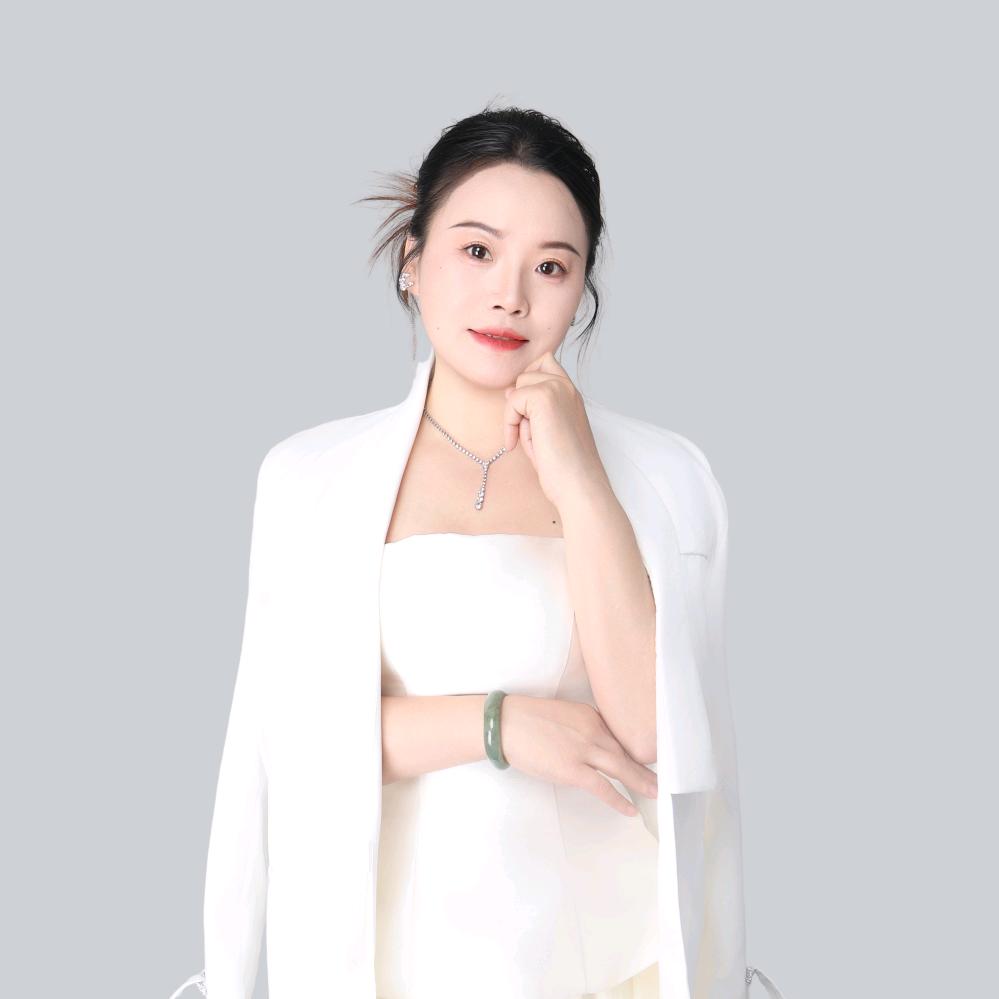 善己美业联合创始人-红岩