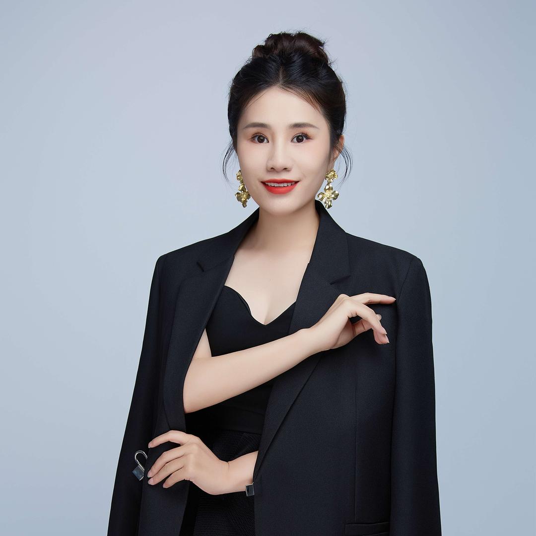 泸州·漾玲丽化妆美甲培训学校
