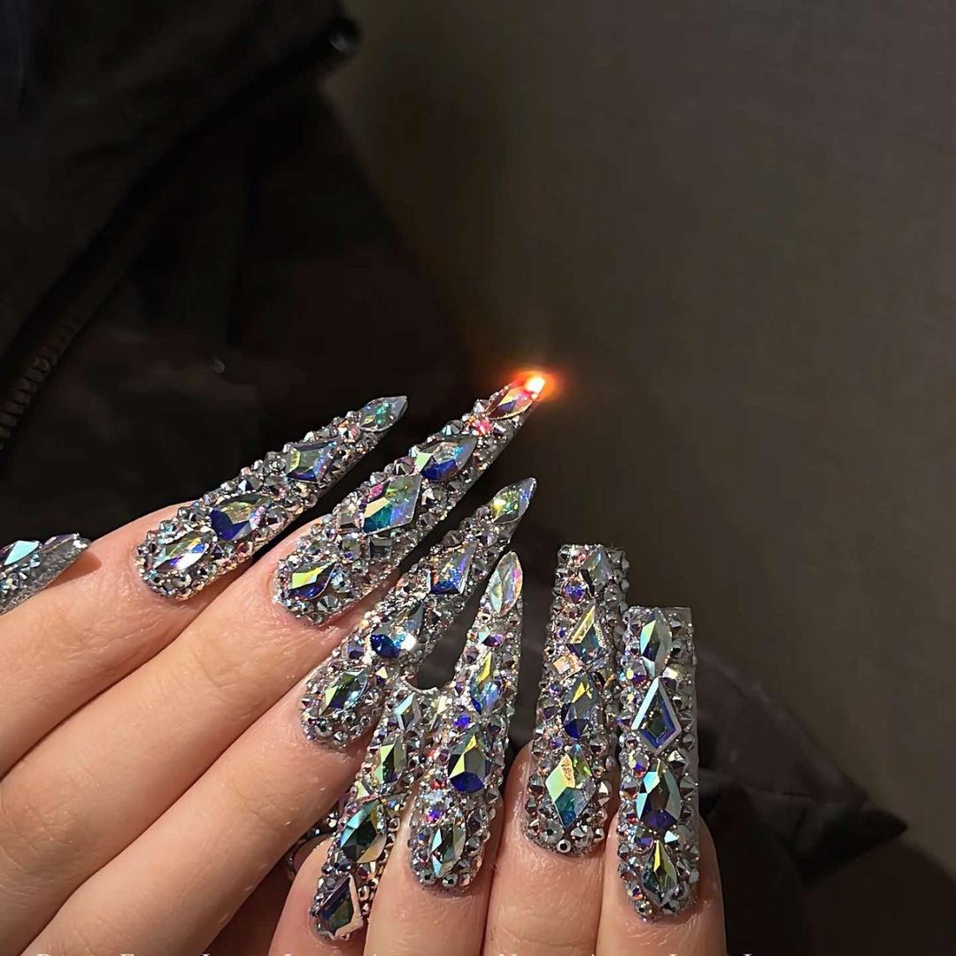 纤花美甲美睫官方号