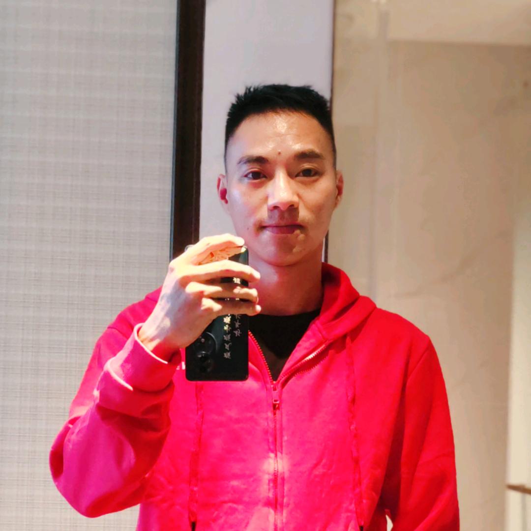 平南亮瞳生活馆～小杨总