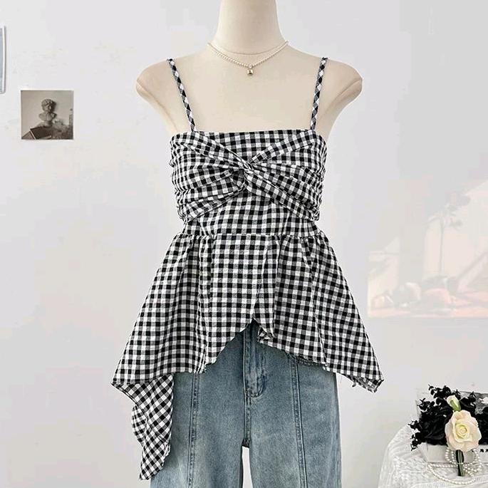 德阳市椿野服装店。