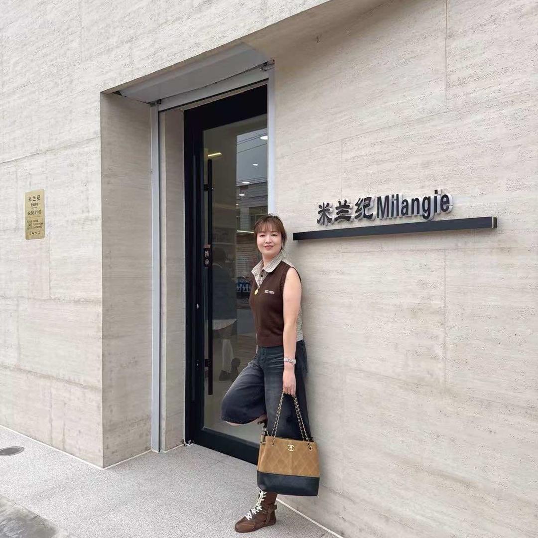 米兰纪.轻奢衣橱（健步科技）