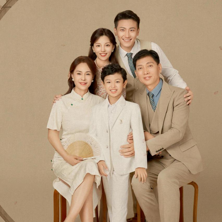 芳华纪摄影工作室