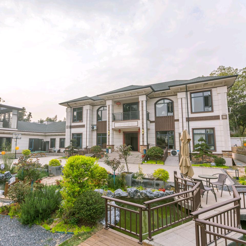 伴山一号高端别墅团建聚会轰趴馆