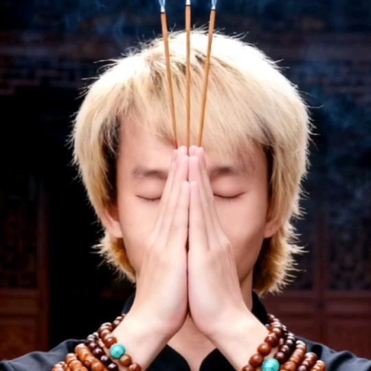 名派接发烫染美甲官方号