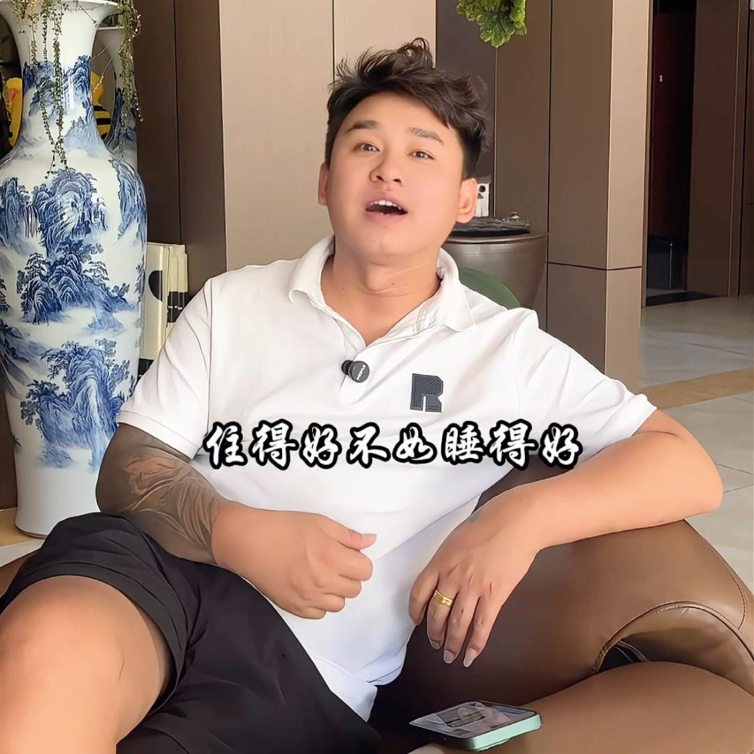诗漫艺术影视酒店