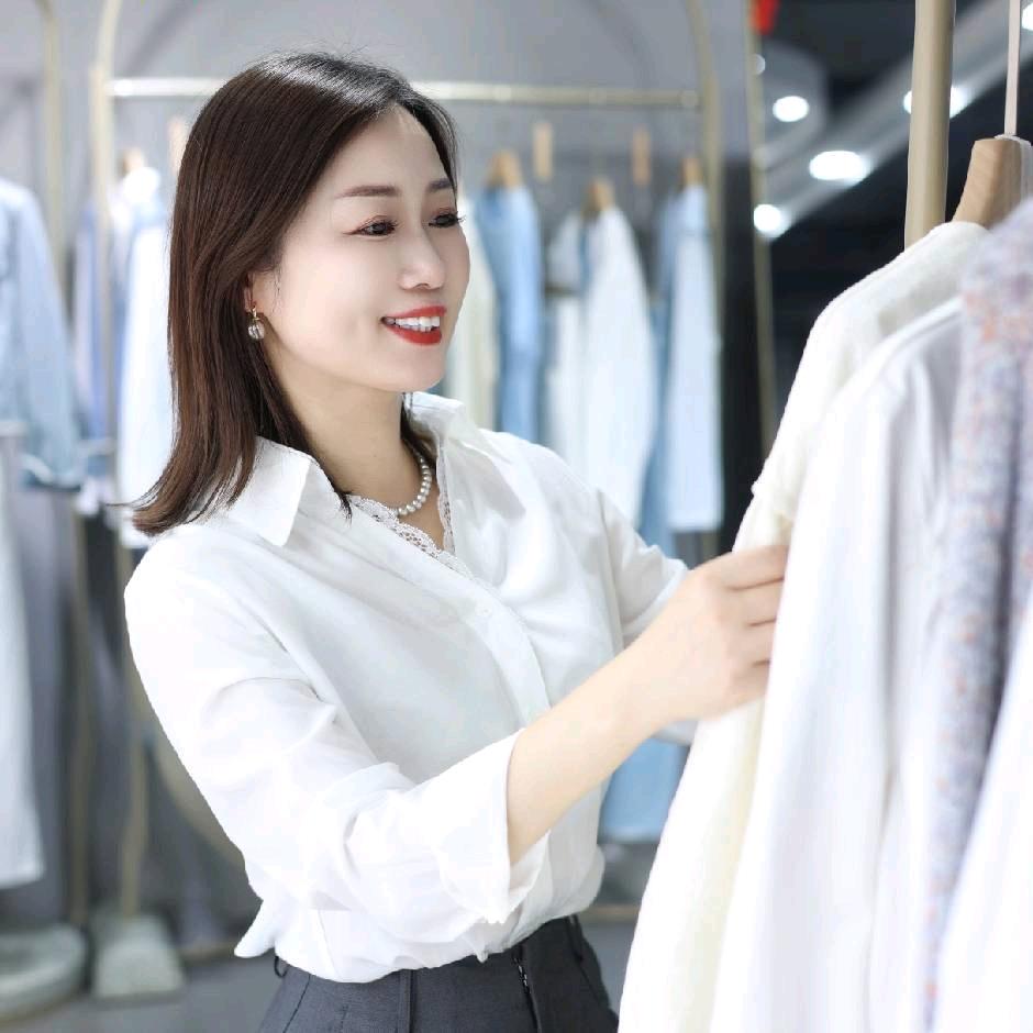 Aini Jy服饰易俗河店