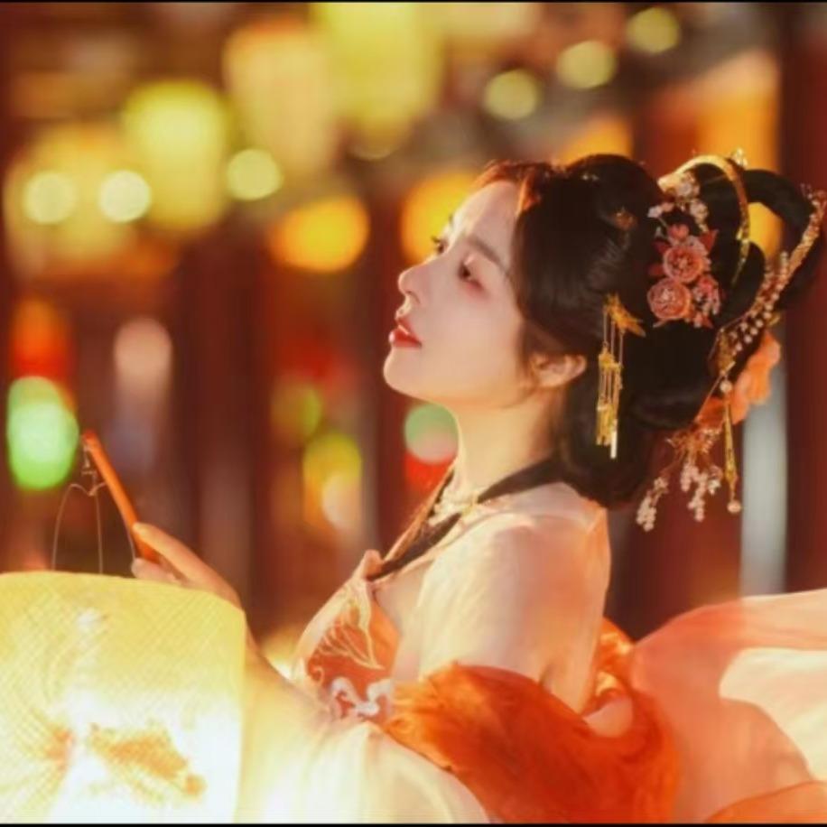 艺人同袍汉服妆造体验馆